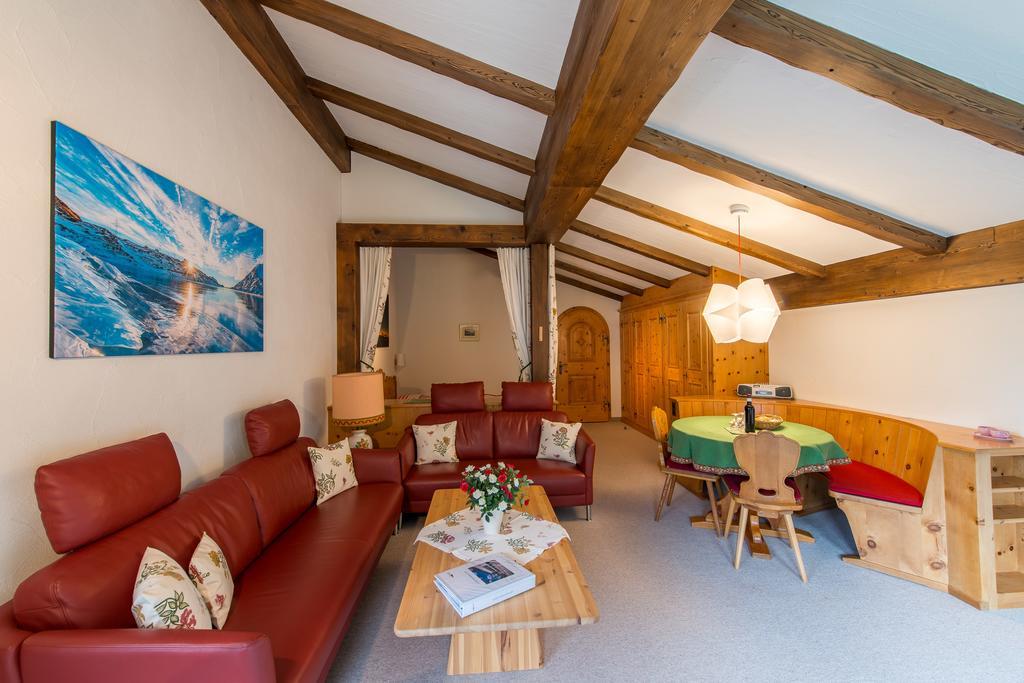 Chesa La Furia Lägenhet Pontresina Exteriör bild