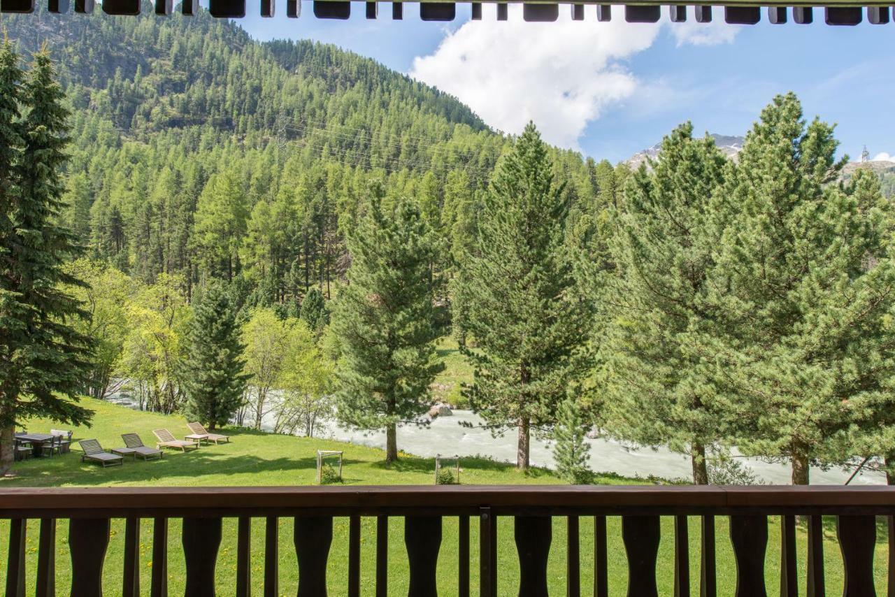 Chesa La Furia Lägenhet Pontresina Exteriör bild